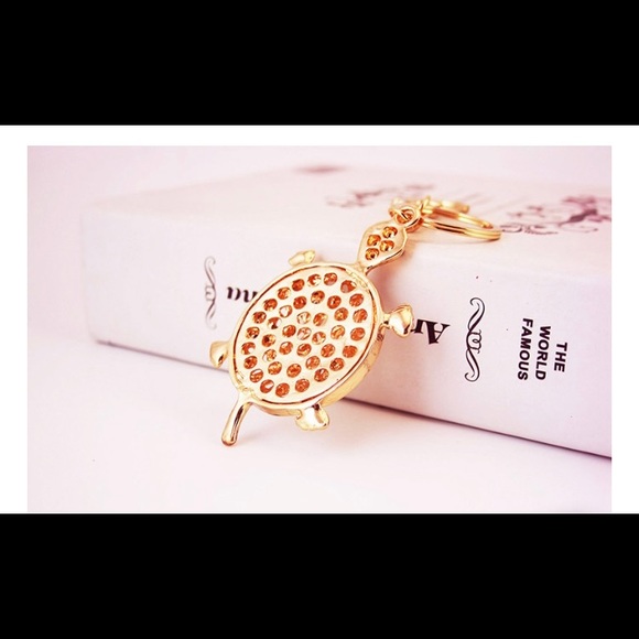 Rhinestone and gold turtle metal pendant keychain or charm. New with gift box. - Picture 3 of 3